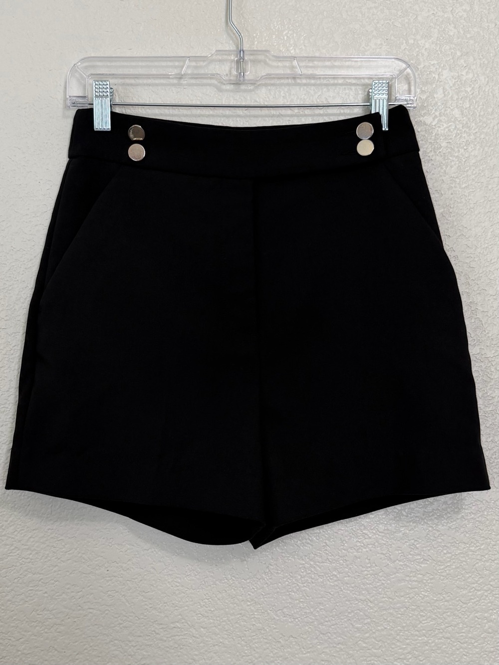 H&M Black High-Waist Buttoned Tailor Shorts, Size 4